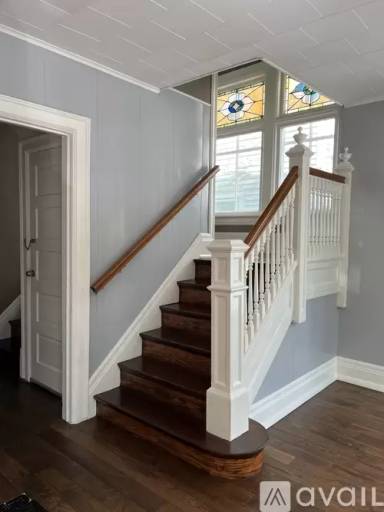 Main picture of 572 Bird Ave