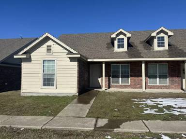 Main picture of 644 W Marshall St