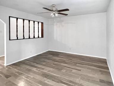 Main picture of 4806 Sorrento