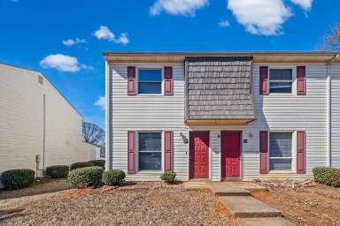 Main picture of 7906 Oak Meadow Ct