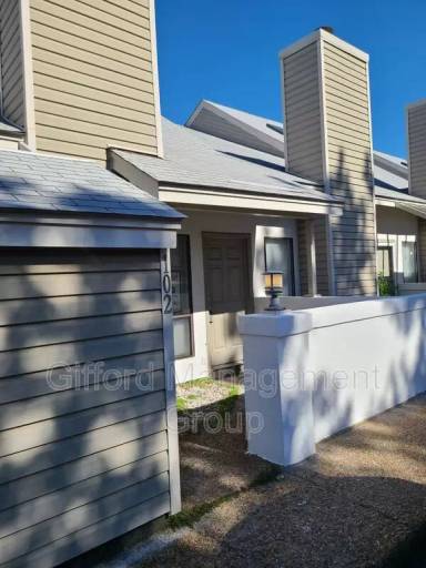 Main picture of 8576 Chesapeake Blvd