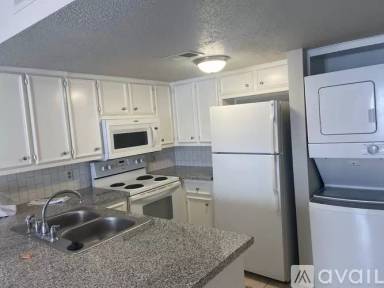 Main picture of 8601 Memphis Ave