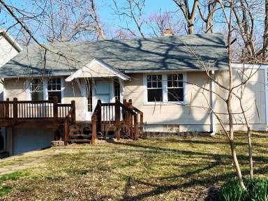 Main picture of 4604 NE 47th St