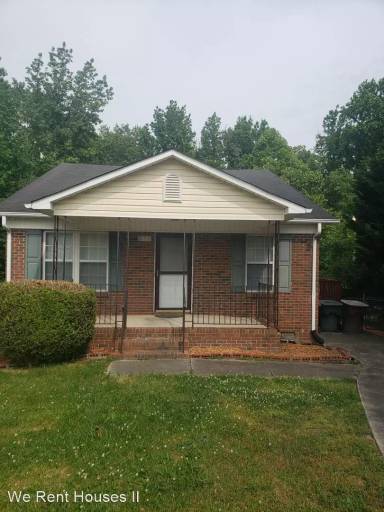 Main picture of 832 Carrieland Dr