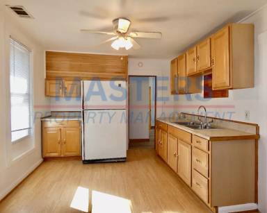 Main picture of 1026 Oakwood Ave