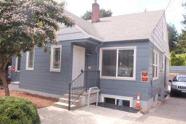 Main picture of 3743 SE Cesar E Chavez Blvd