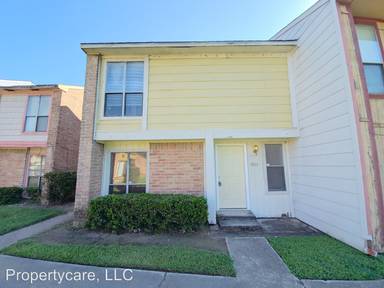 Main picture of 7860 W Bellfort St