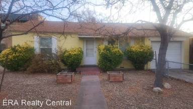 Main picture of 540 E Plumb Ln
