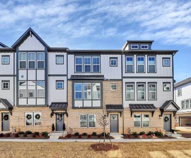 Main picture of 707 Hoke Ln