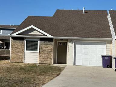 Main picture of 528 Grainfield St