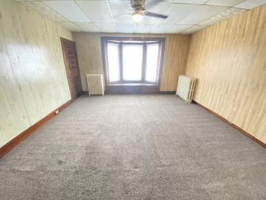 Main picture of 218 S. Main St. - 3