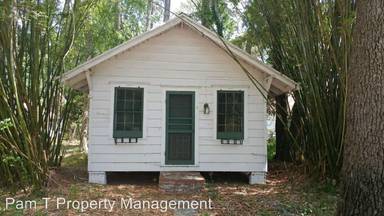 Main picture of 14 Southwood Dr