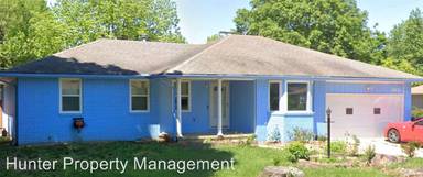 Main picture of 923 E Cambridge St