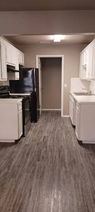 Main picture of Dove Cove Apartments