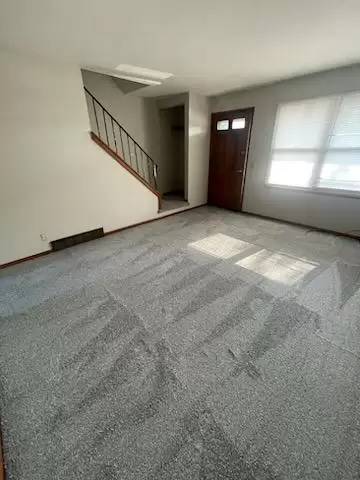 Main picture of 327 Pershing Ave NE