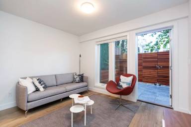 Main picture of 1750 GOLDEN GATE Apartments