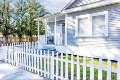 Main picture of 405 Williams Ave