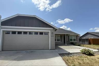 Main picture of 1357 E Raymond Dr