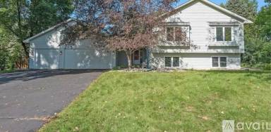 Main picture of 9850 Laguna Cir
