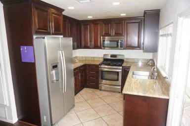 Main picture of 3029 N Cottonwood St