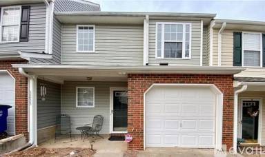 Main picture of 3235 Manchester Ave