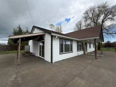 Main picture of 7345 A St