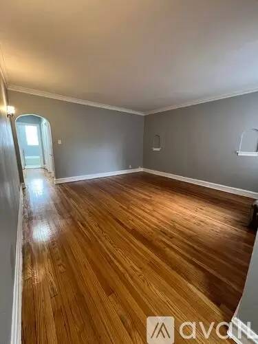 Main picture of 8004 S Eberhart Ave