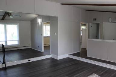 Main picture of 104 Roosevelt Dr