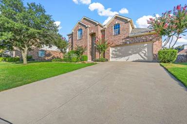 Main picture of 4405 Winding Glen Ln