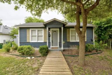 Main picture of 5305 Harmon Ave