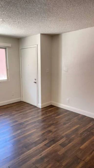 Main picture of 628 S Backer Ave