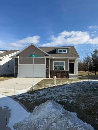 Main picture of 355 Northern Trace Way
