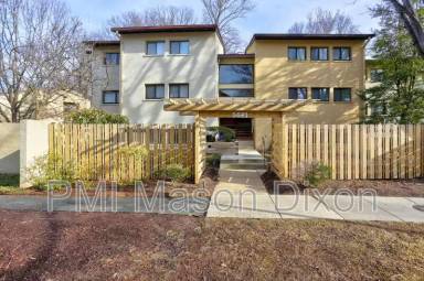 Main picture of 5681 Harpers Farm Rd
