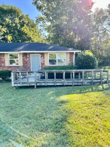 Main picture of 3301 Leslie Ct