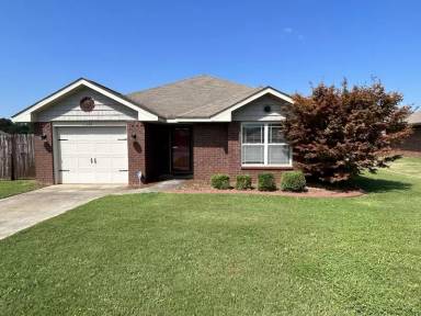 Main picture of 102 Benteen Ave