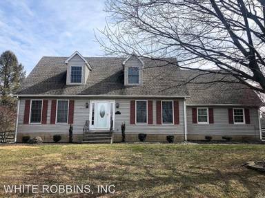 Main picture of 15 Harris Cir