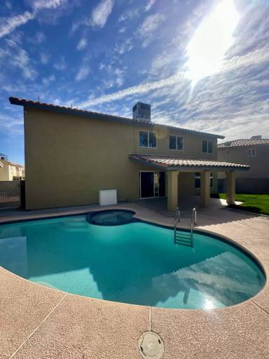 Main picture of 275 Adorno Dr