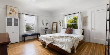 Main picture of 3610 Brayton Ave