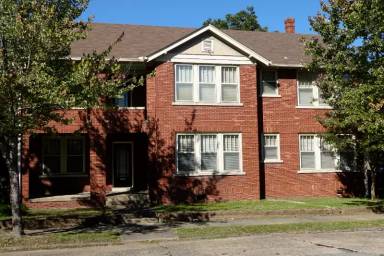 Main picture of 322 W 21st St