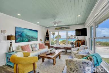Main picture of 1701 Gulf Way