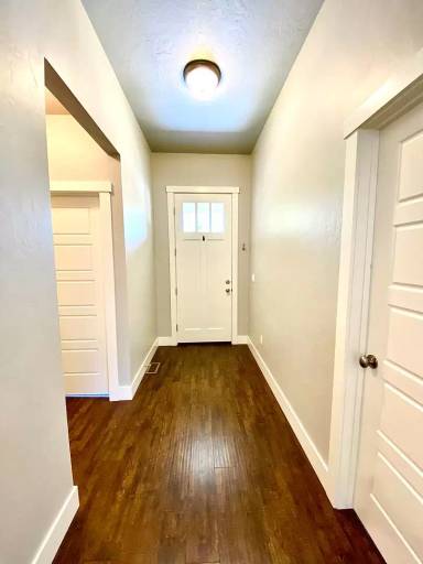 Main picture of 481 W Peck St