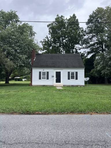 Main picture of 30432 Maple St