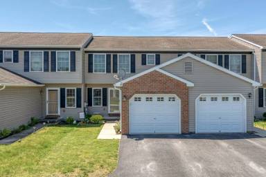 Main picture of 14 Williamsburg Dr