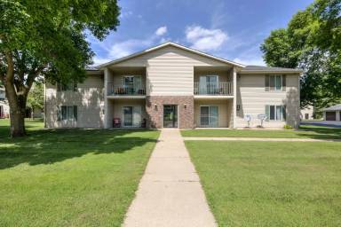 Main picture of 760 Helen St