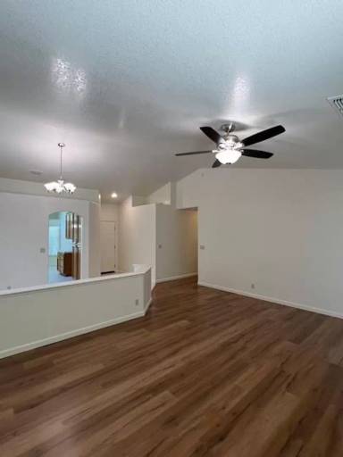 Main picture of 1528 Dickinson Dr