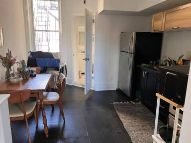 Main picture of 759 Corinthian Ave