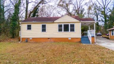 Main picture of 2281 Carey Dr SE