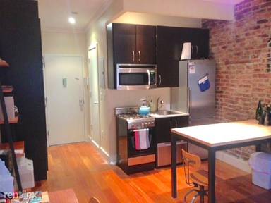 Main picture of 120 E 4th St