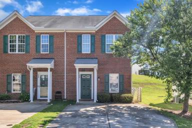 Main picture of 160 Buchanan Ln