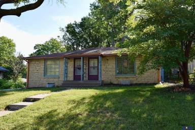 Main picture of 1108 S 40th St